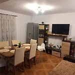 Casa Iulian Дом отдыха *