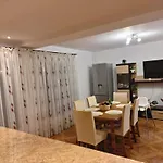 Casa Iulian * Эфорие Норд